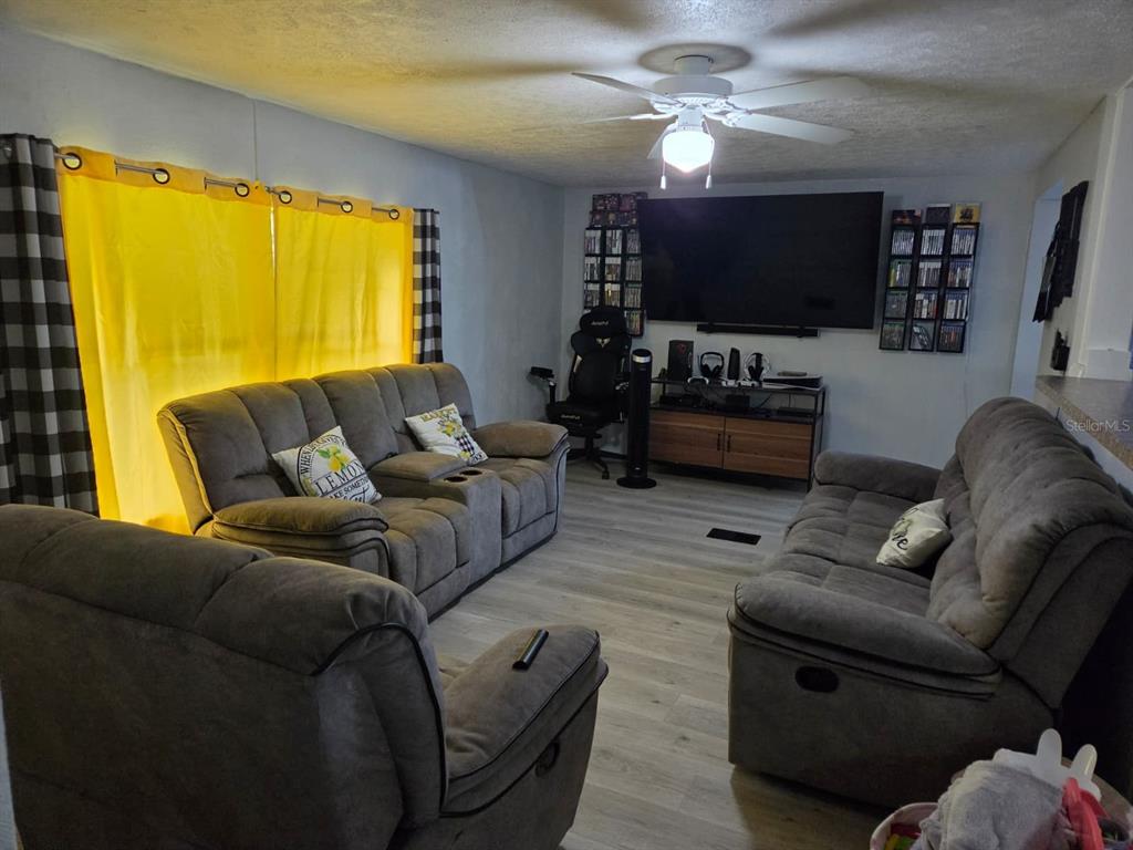 6663 Pompeii Road Orlando, FL 32822 - Photo 4 of 37