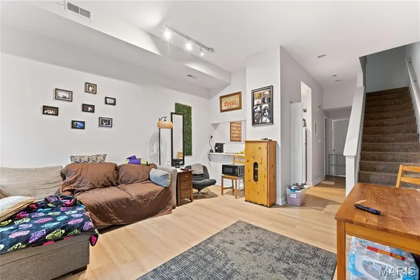 $1,175,000 | 2608 South 11th Street, St. Louis, MO 63118