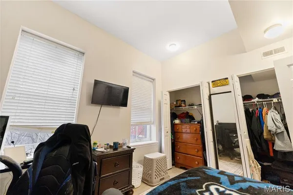 $1,175,000 | 2608 South 11th Street, St. Louis, MO 63118