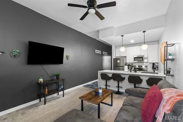 $1,175,000 | 2608 South 11th Street, St. Louis, MO 63118