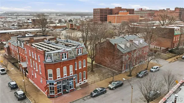 $1,175,000 | 2608 South 11th Street, St. Louis, MO 63118