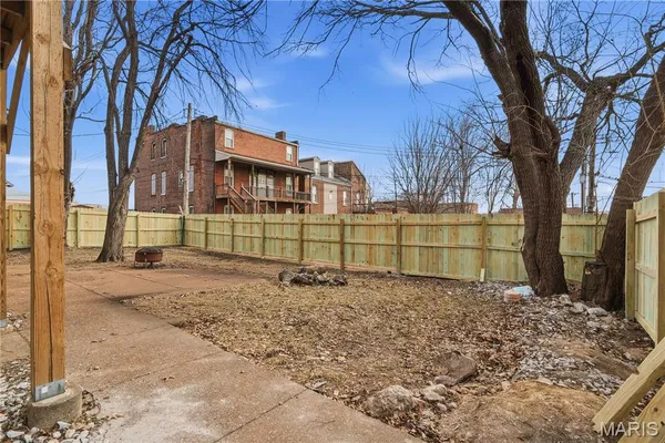 $1,175,000 | 2608 South 11th Street, St. Louis, MO 63118