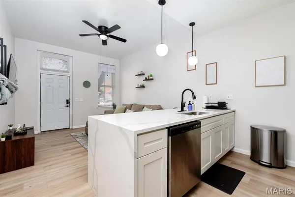 $1,175,000 | 2608 South 11th Street, St. Louis, MO 63118