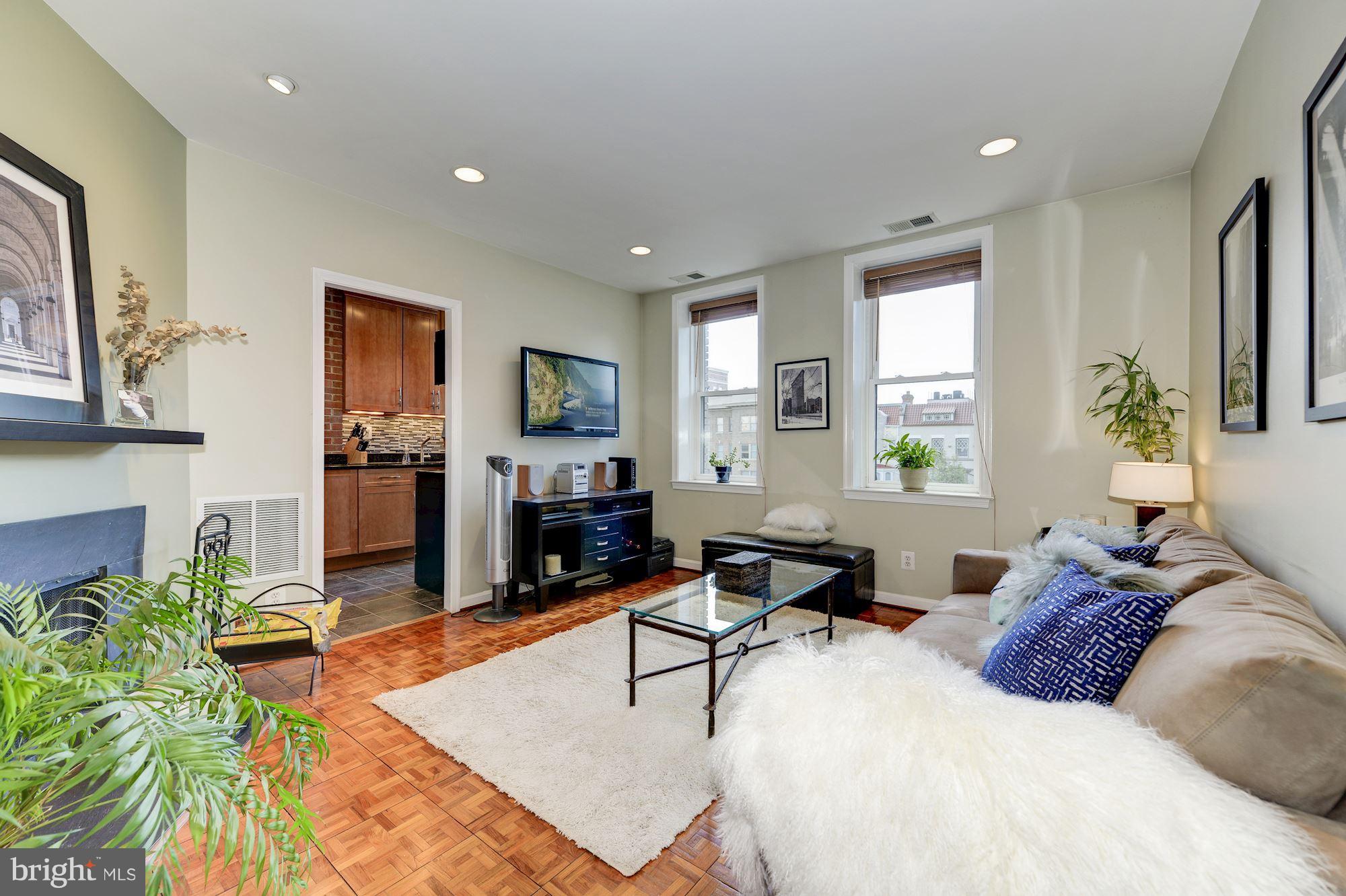 2001 16th Street Northwest, Unit 307 Washington, DC 20009 - Photo 2 of 11 Family Room