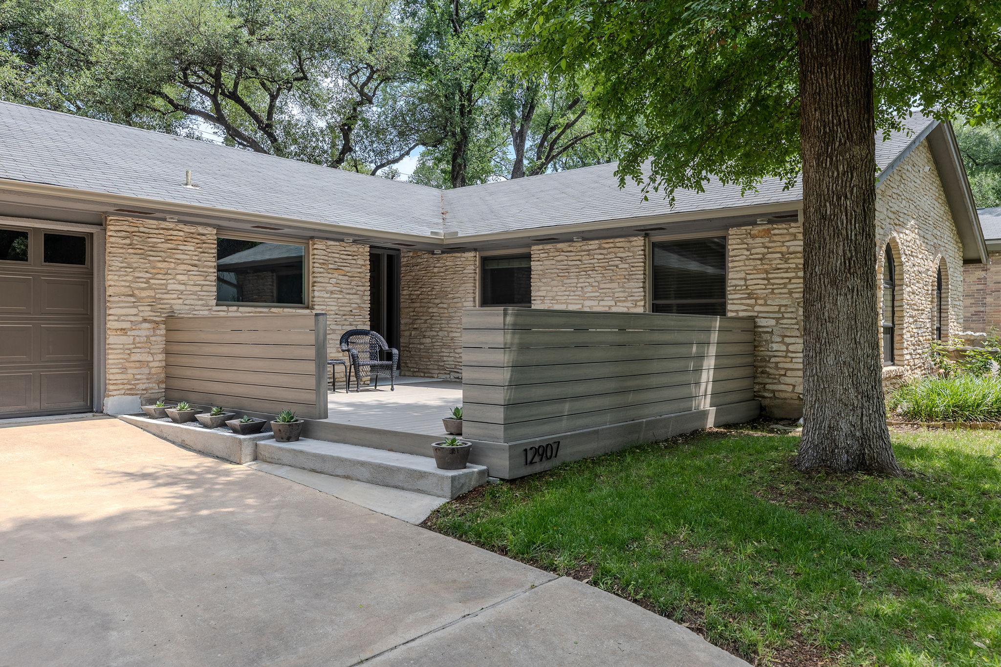 12907 Springvale Drive Austin, TX 78729 - Photo 5 of 36
