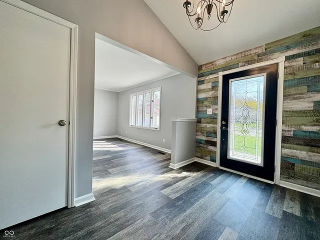 $329,000 | 21 Bluebird Court, Greenfield, IN 46140