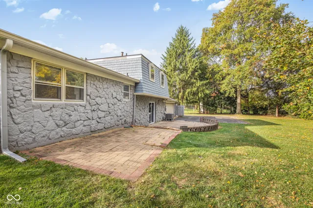 $329,000 | 21 Bluebird Court, Greenfield, IN 46140