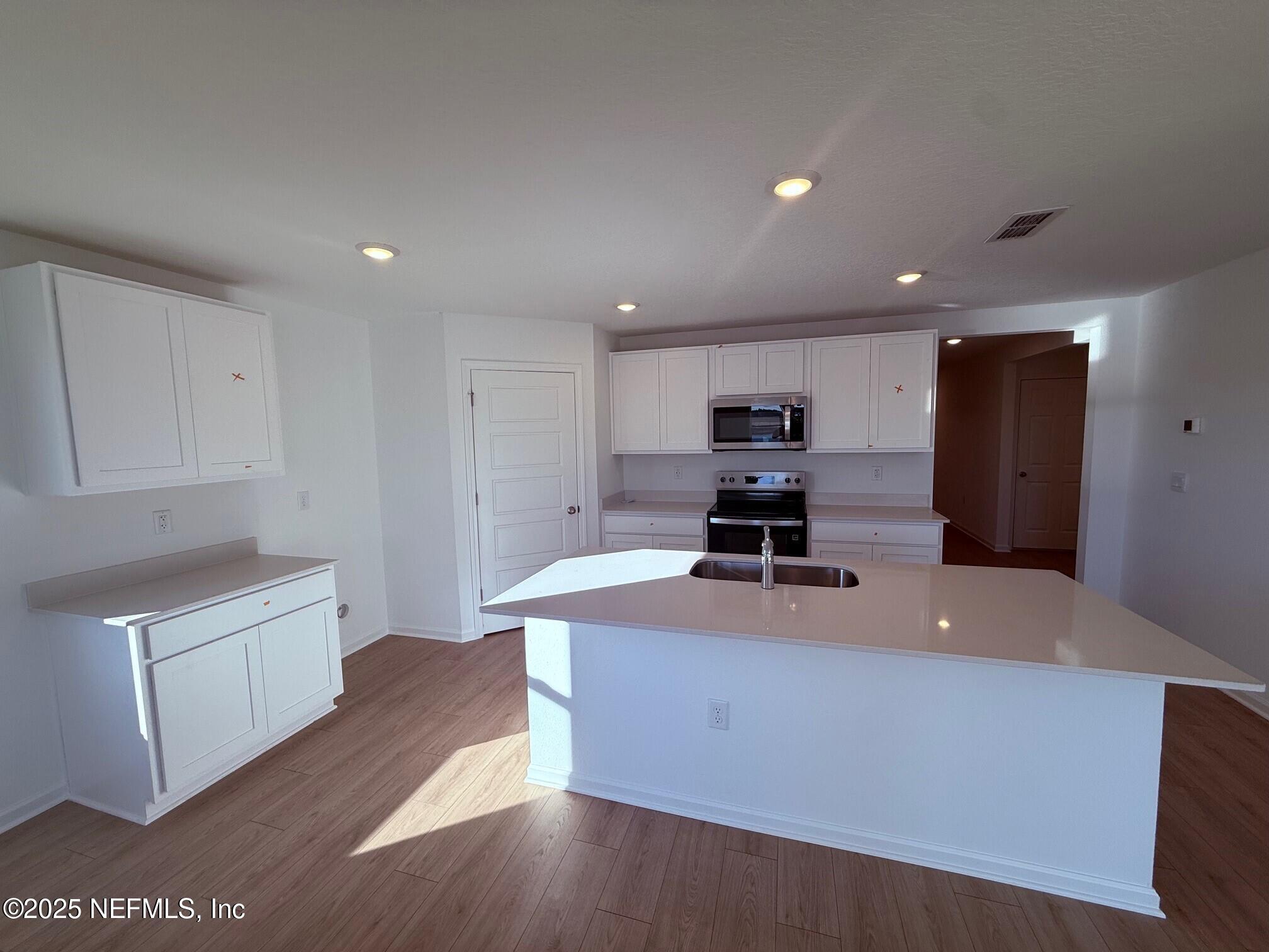 12251 Yew Tree Road Jacksonville, FL 32218 - Photo 10 of 76 kitchen1