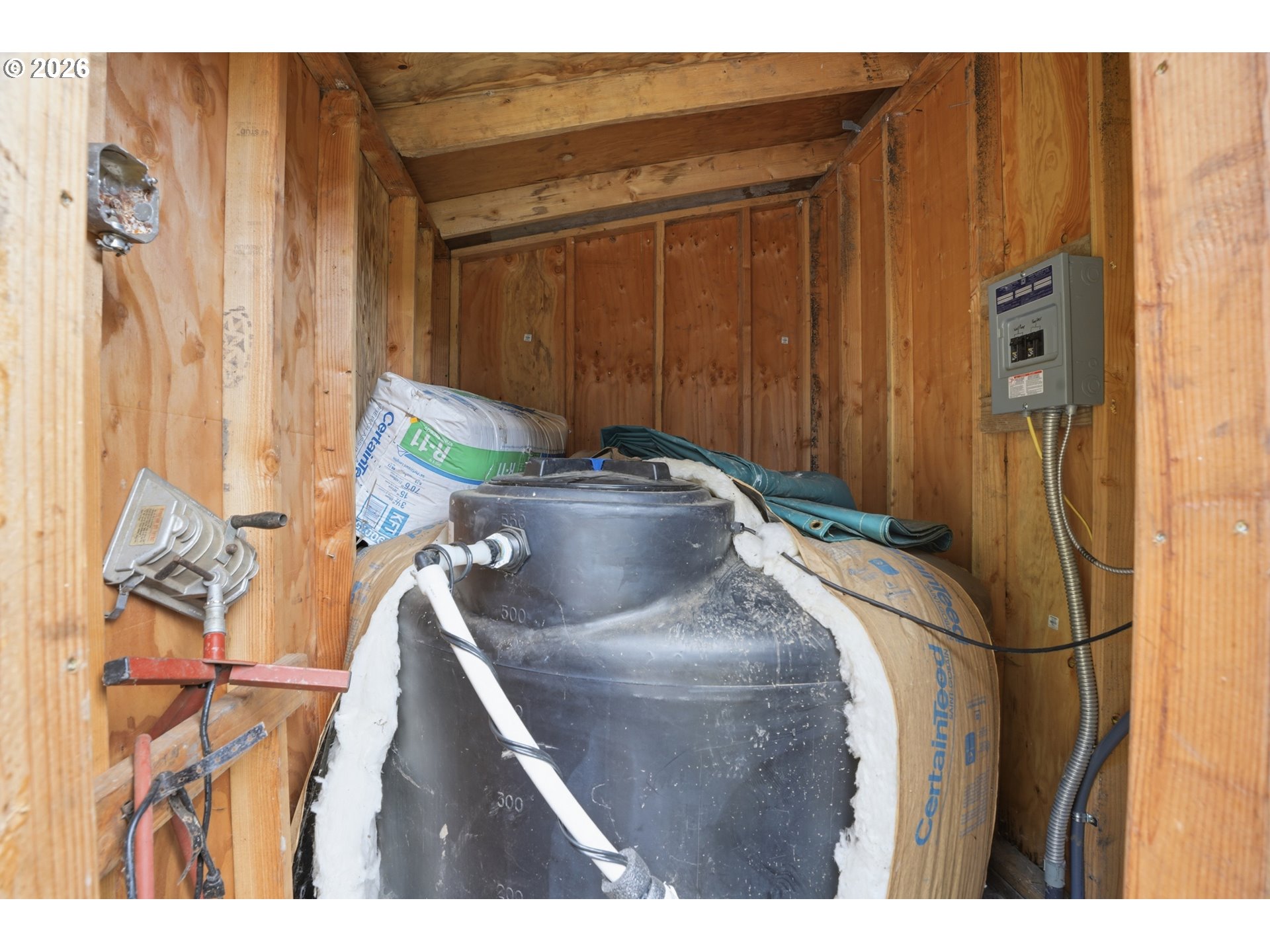 144 Angels Lane Kalama, WA 98625 - Photo 27 of 28 a close view of shoes