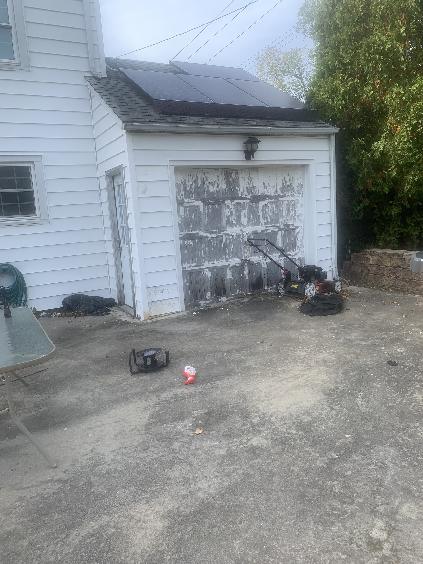 6 Norway Road North Haven, CT 06473 - Photo 2 of 15 a front view of a house with parking