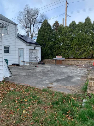 a view of a house with a outdoor space