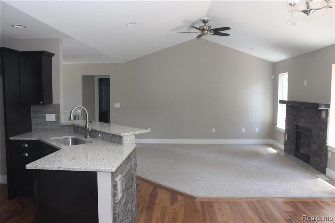 317 Triangle Lake Road Howell, MI 48843 - Photo 61 of 73 IMG_2118.JPG
