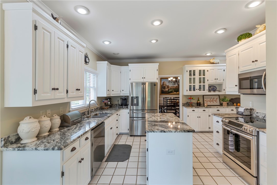 2814 Rambling Path Anderson, SC 29621 - Photo 13 of 47 Island in Kitchen