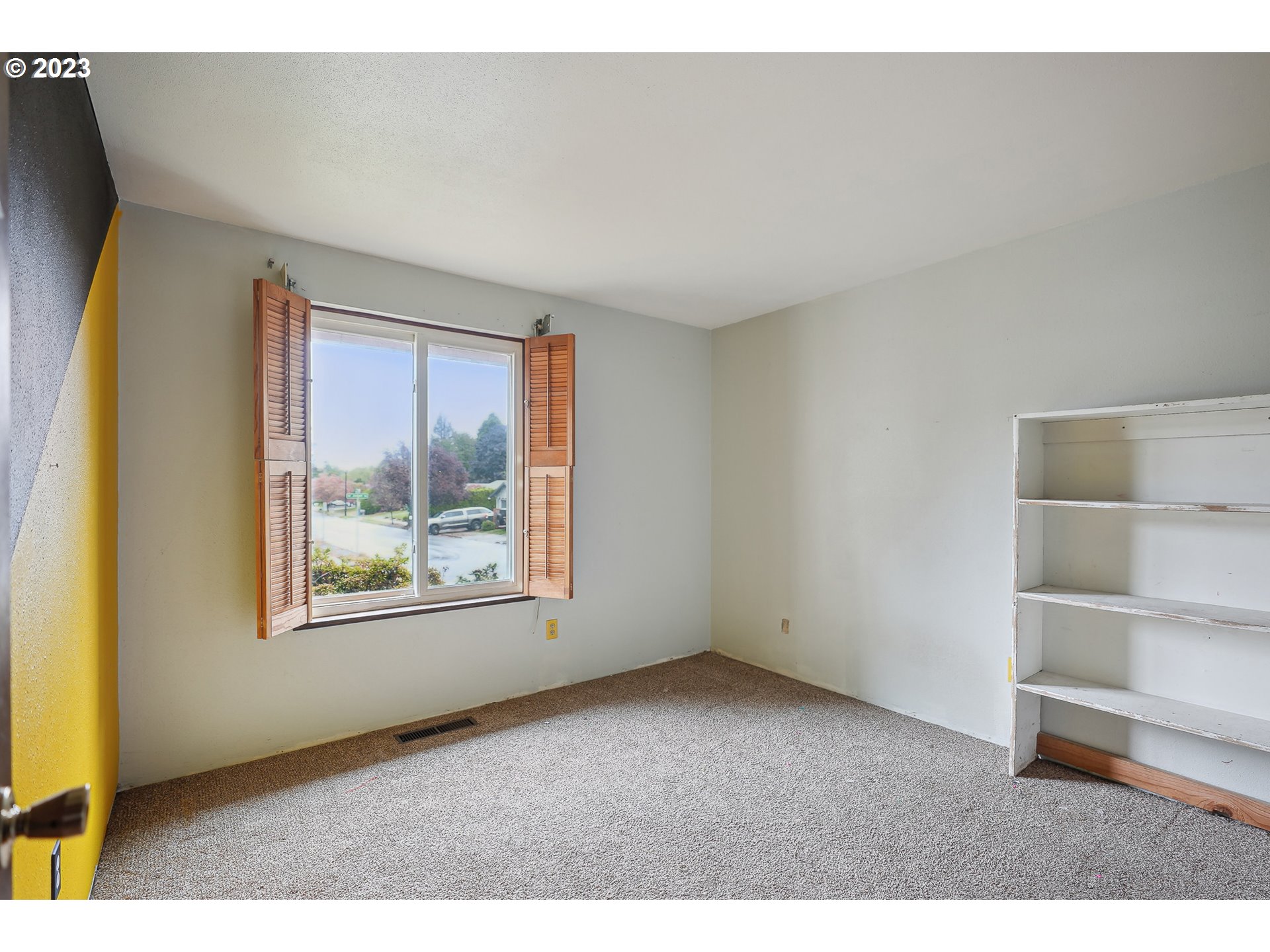 2295 Northeast Juniper Avenue Gresham, OR 97030 - Photo 14 of 25 a view of an empty room with a window
