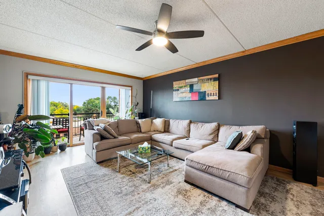 $239,000 | 5555 North Cumberland Avenue, Unit 509, Chicago, IL 60656