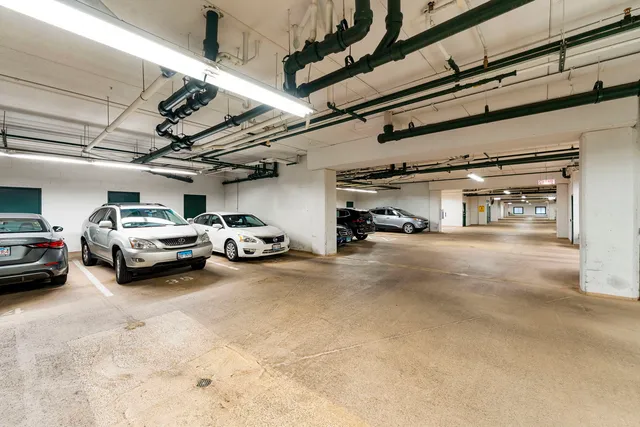 $239,000 | 5555 North Cumberland Avenue, Unit 509, Chicago, IL 60656