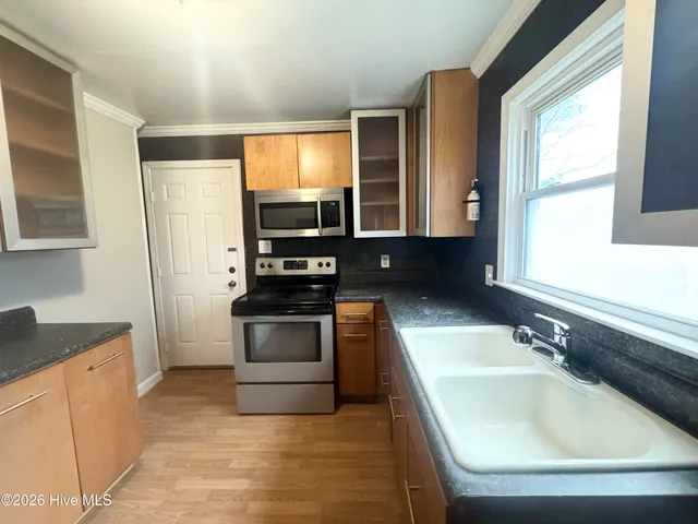 $1,417 | 711 Parsonage Street, Elizabeth City, NC 27909