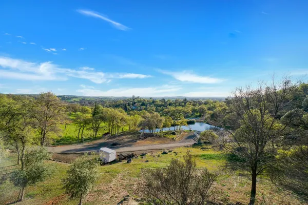 $1,099,000 | 9830 Deer Hollow Trail, Browns Valley, CA 95918
