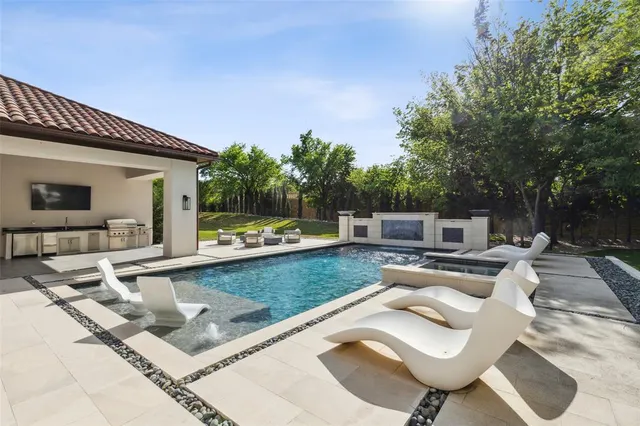 $6,595,000 | 1521 Meandering Way Drive, Roanoke, TX 76262