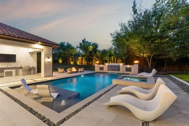 $6,595,000 | 1521 Meandering Way Drive, Roanoke, TX 76262