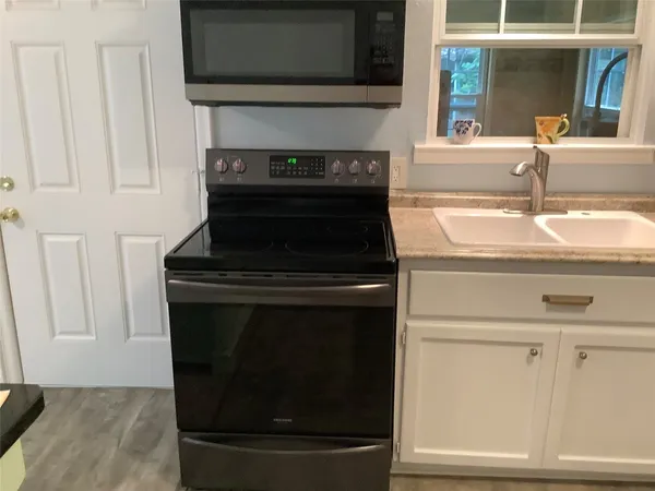 $995 | 67 County Road 3893 East, Cleveland, TX 77328