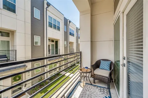 $468,500 | 1719 Caddo Street, Unit 101, Dallas, TX 75204