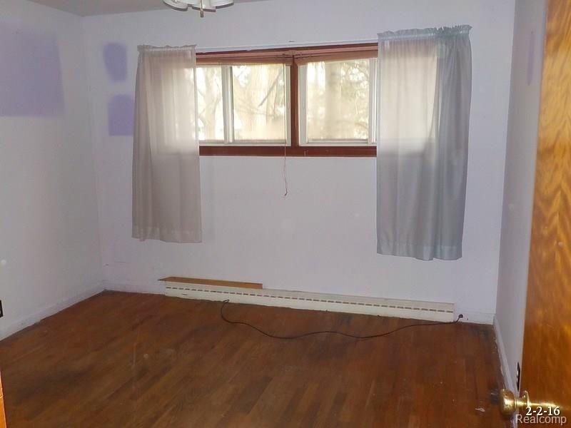 9340 Beecher Road Flushing, MI 48433 - Photo 15 of 18 DSCN1384.JPG
