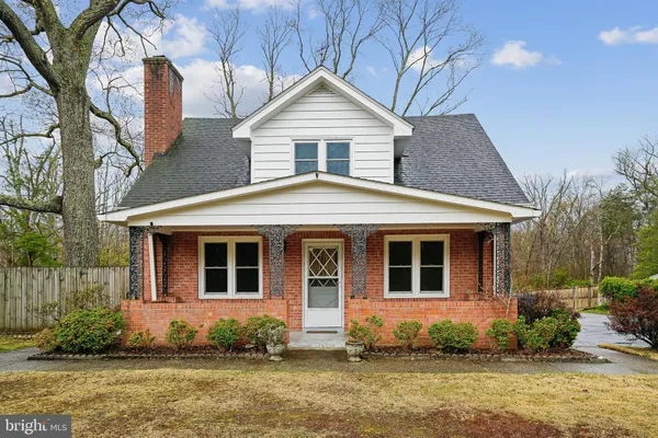 $2,950 | 10306 Gunston Road, Lorton, VA 22079