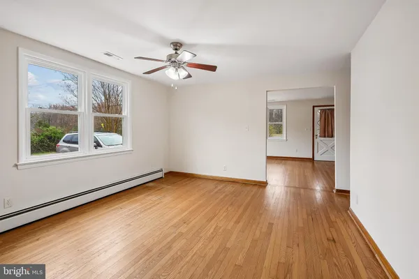 $2,950 | 10306 Gunston Road, Lorton, VA 22079