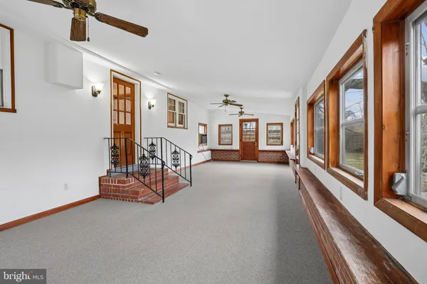 $2,950 | 10306 Gunston Road, Lorton, VA 22079