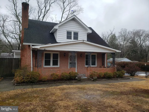 $2,950 | 10306 Gunston Road, Lorton, VA 22079