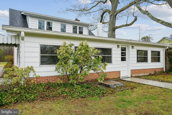 $2,950 | 10306 Gunston Road, Lorton, VA 22079