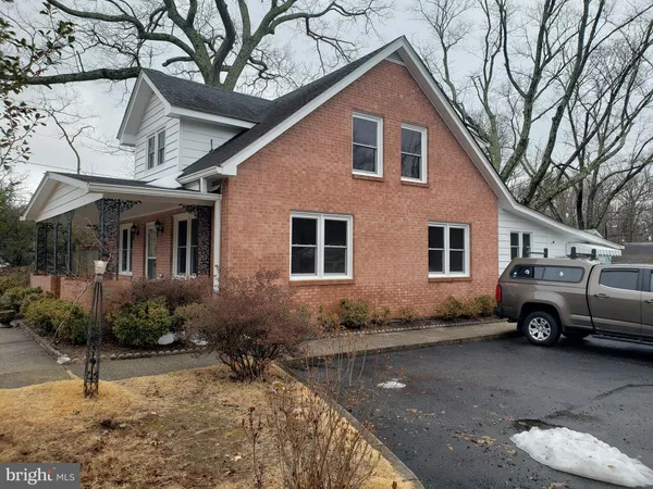 $2,950 | 10306 Gunston Road, Lorton, VA 22079