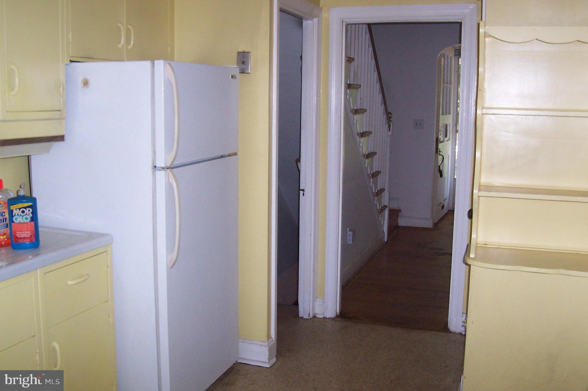 3704 Delverne Road Baltimore, MD 21218 - Photo 5 of 17