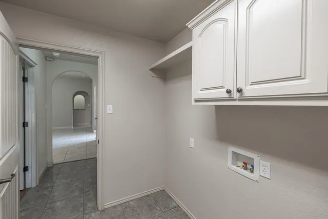 a view of a backyard with green space