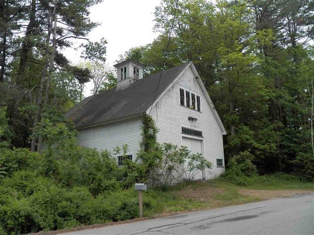 25 Scribner Road Raymond, NH 03077 - Photo 2 of 20