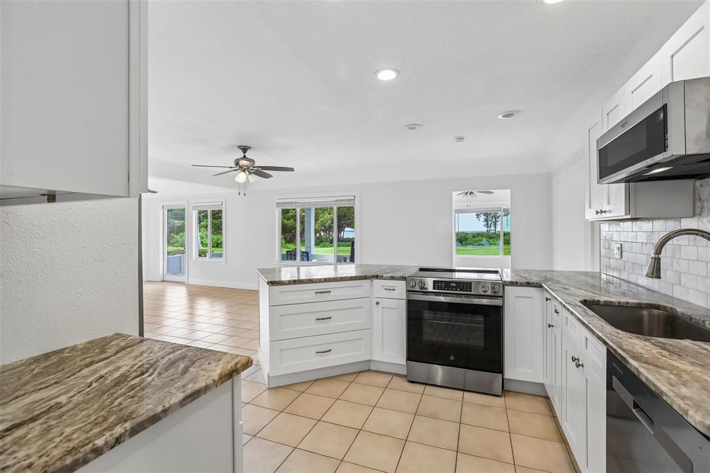 610 Indiana Avenue Crystal Beach, FL 34683 - Photo 14 of 53