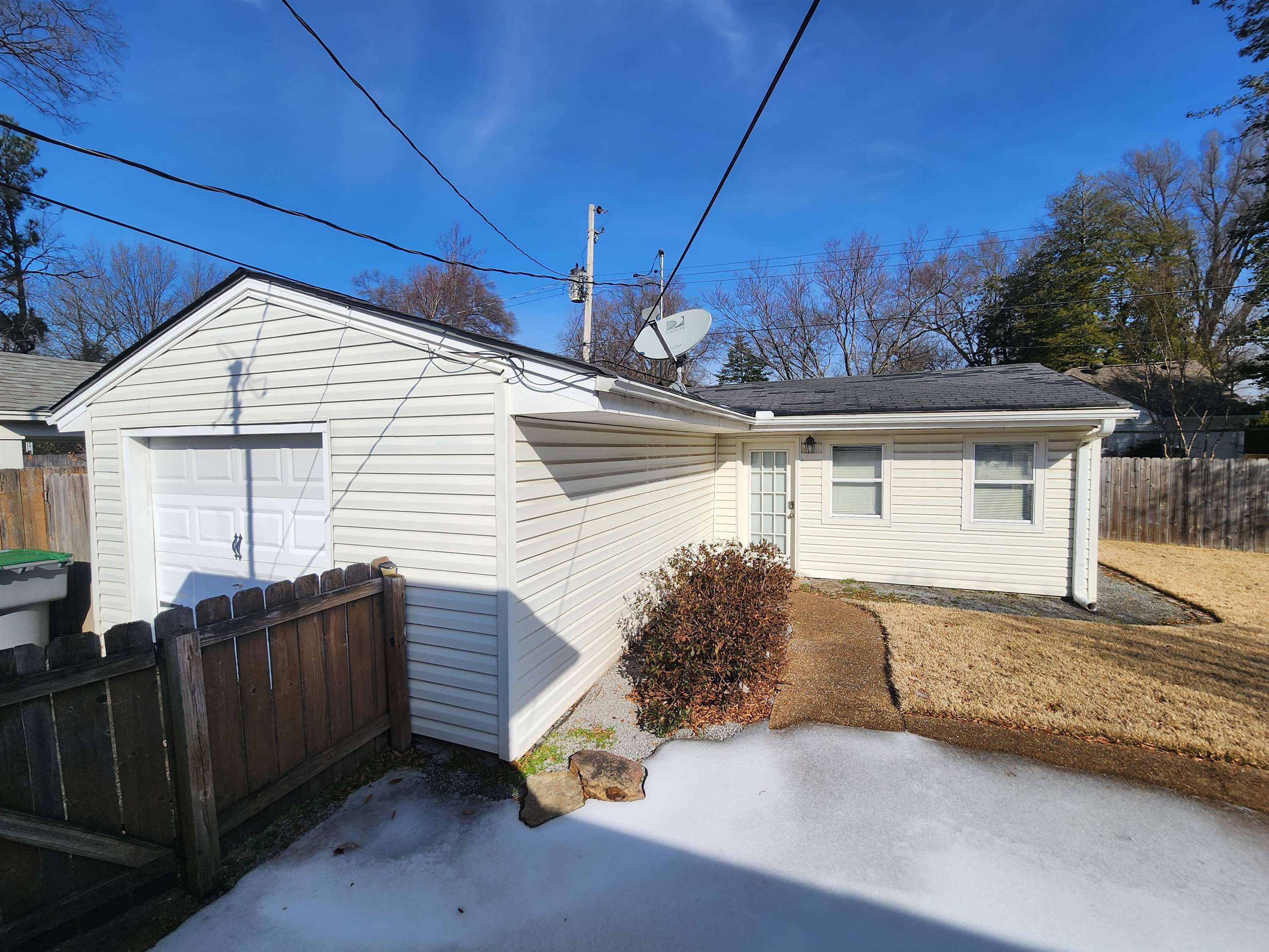 3780 Cardinal Avenue Memphis, TN 38111 - Photo 12 of 19 a view of a house with a backyard