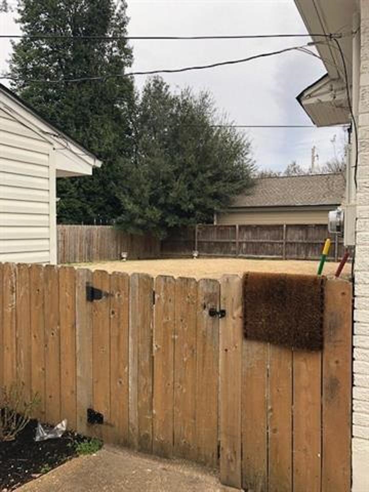 3780 Cardinal Avenue Memphis, TN 38111 - Photo 15 of 19 a view of a balcony