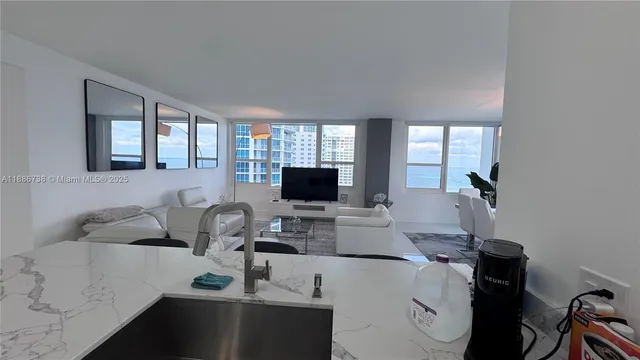 $5,999 | 3505 South Ocean Drive, Unit 912, Hollywood, FL 33019