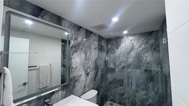 $5,999 | 3505 South Ocean Drive, Unit 912, Hollywood, FL 33019