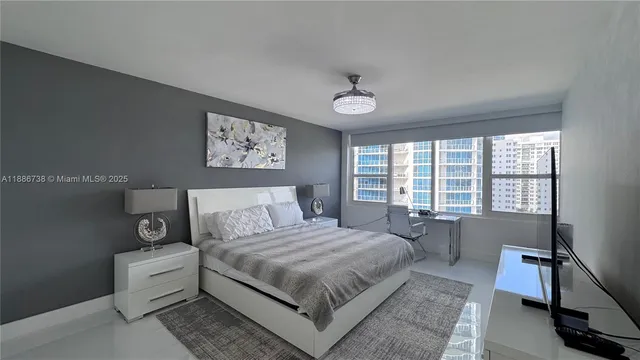 $5,999 | 3505 South Ocean Drive, Unit 912, Hollywood, FL 33019