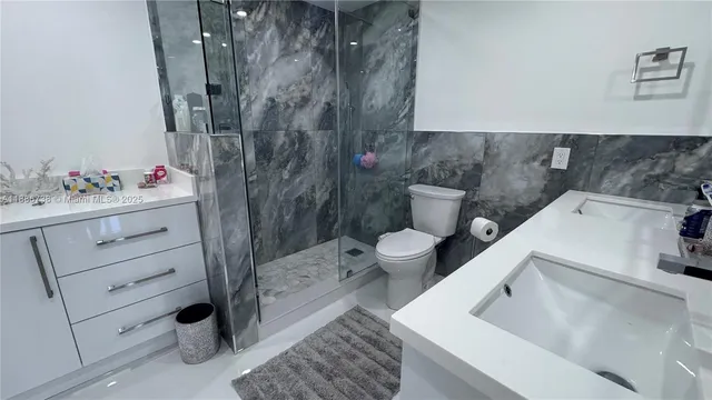 $5,999 | 3505 South Ocean Drive, Unit 912, Hollywood, FL 33019