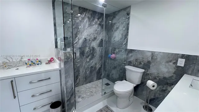 $5,999 | 3505 South Ocean Drive, Unit 912, Hollywood, FL 33019