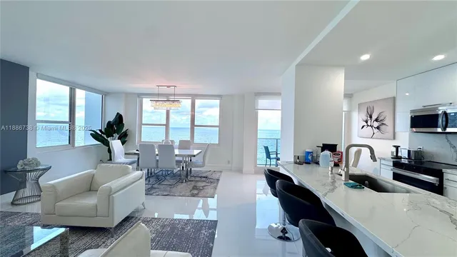 $5,999 | 3505 South Ocean Drive, Unit 912, Hollywood, FL 33019
