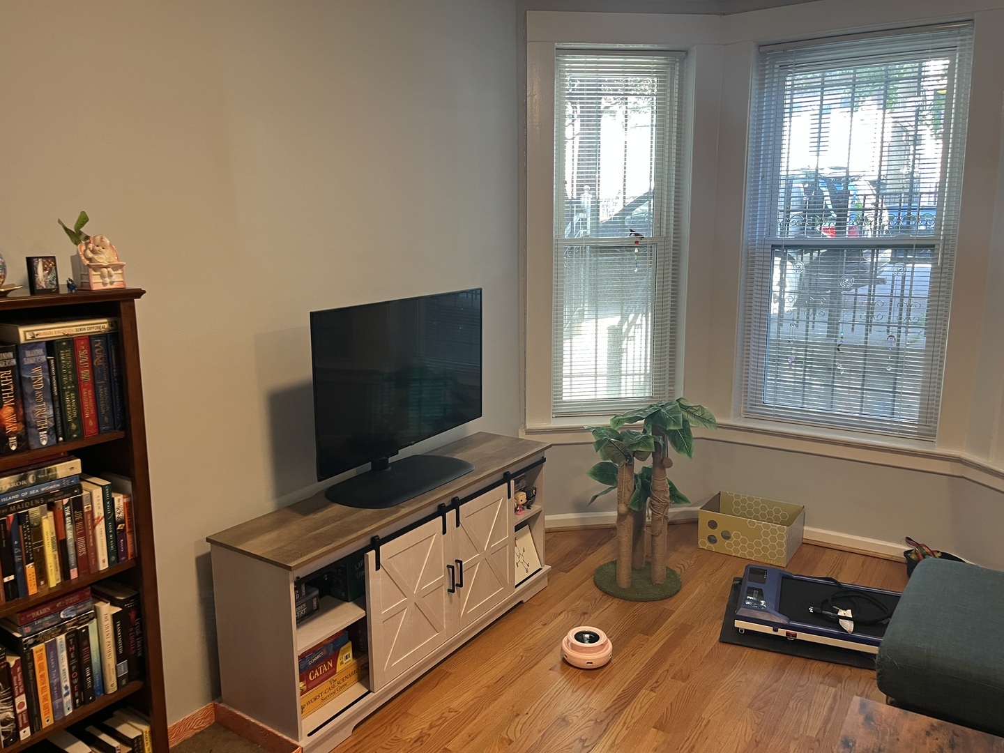 1227 North Cleaver Street, Unit GF Chicago, IL 60642 - Photo 3 of 12
