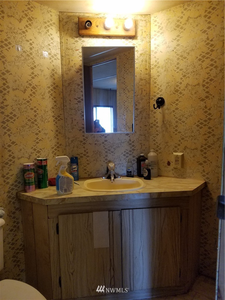 17930 Albany Street Southwest, Unit 29 Rochester, WA 98579 - Photo 12 of 16