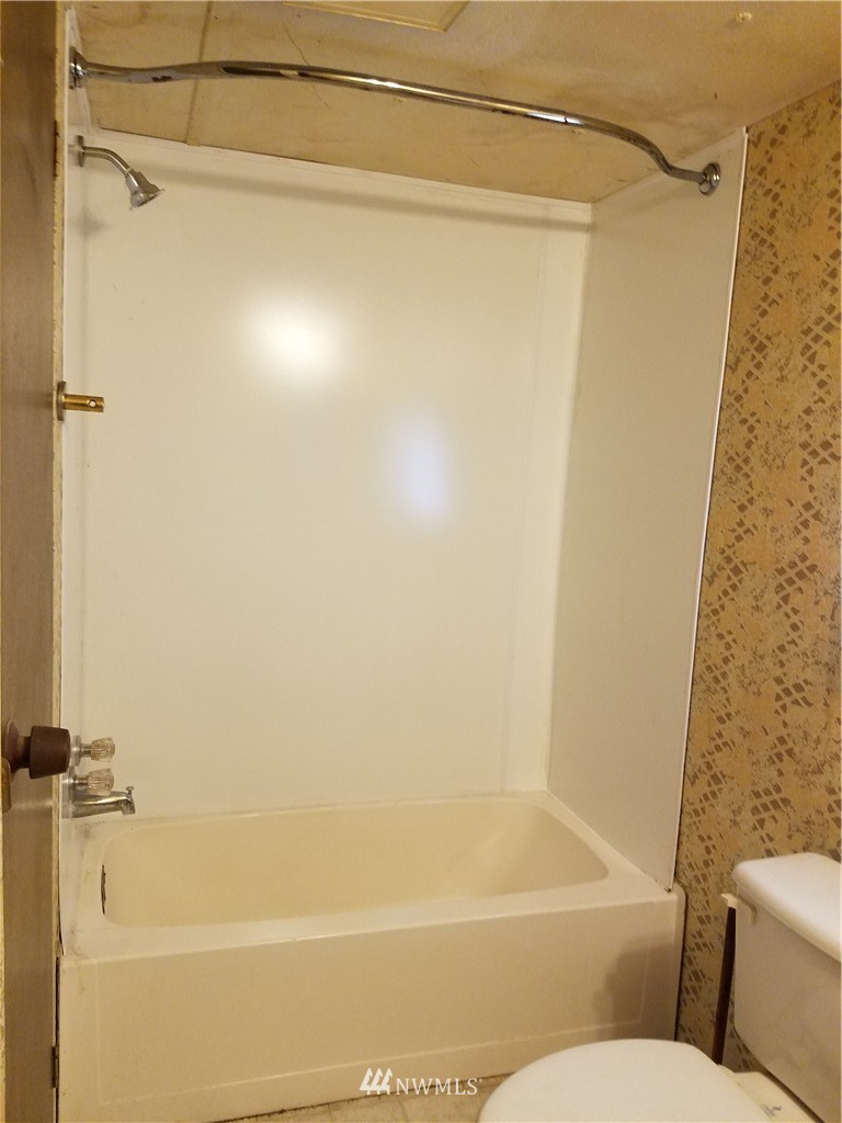 17930 Albany Street Southwest, Unit 29 Rochester, WA 98579 - Photo 14 of 16