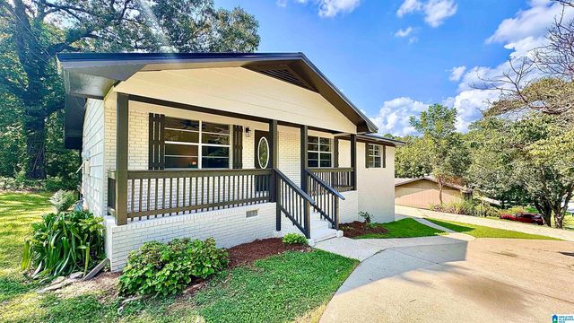 $219,900 | 136 Southmoor Circle, Oxford, AL 36203