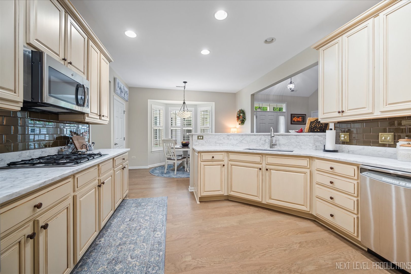 1031 Broadmoor Drive Elgin, IL 60124 - Photo 13 of 27